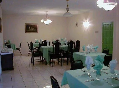 Christar Villas Hotel Kingston